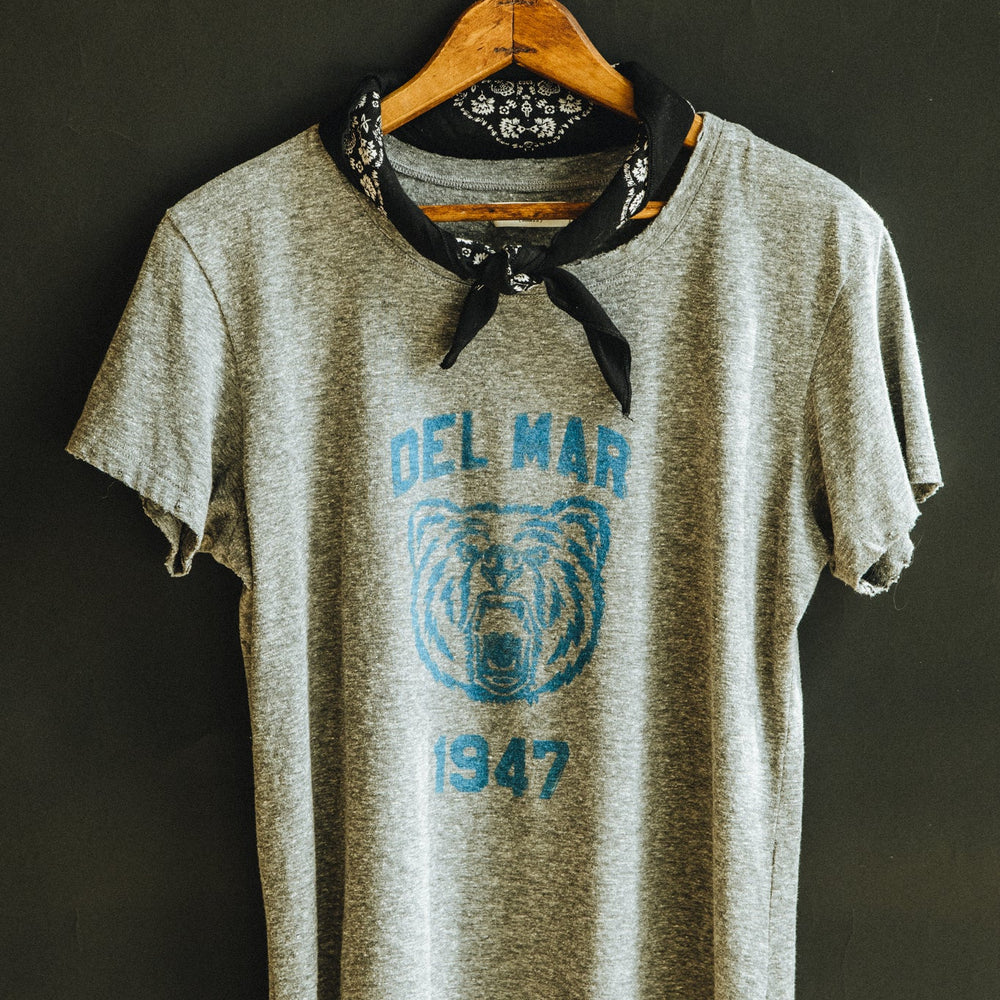the "del mar bear" tee Tee Number 1926   