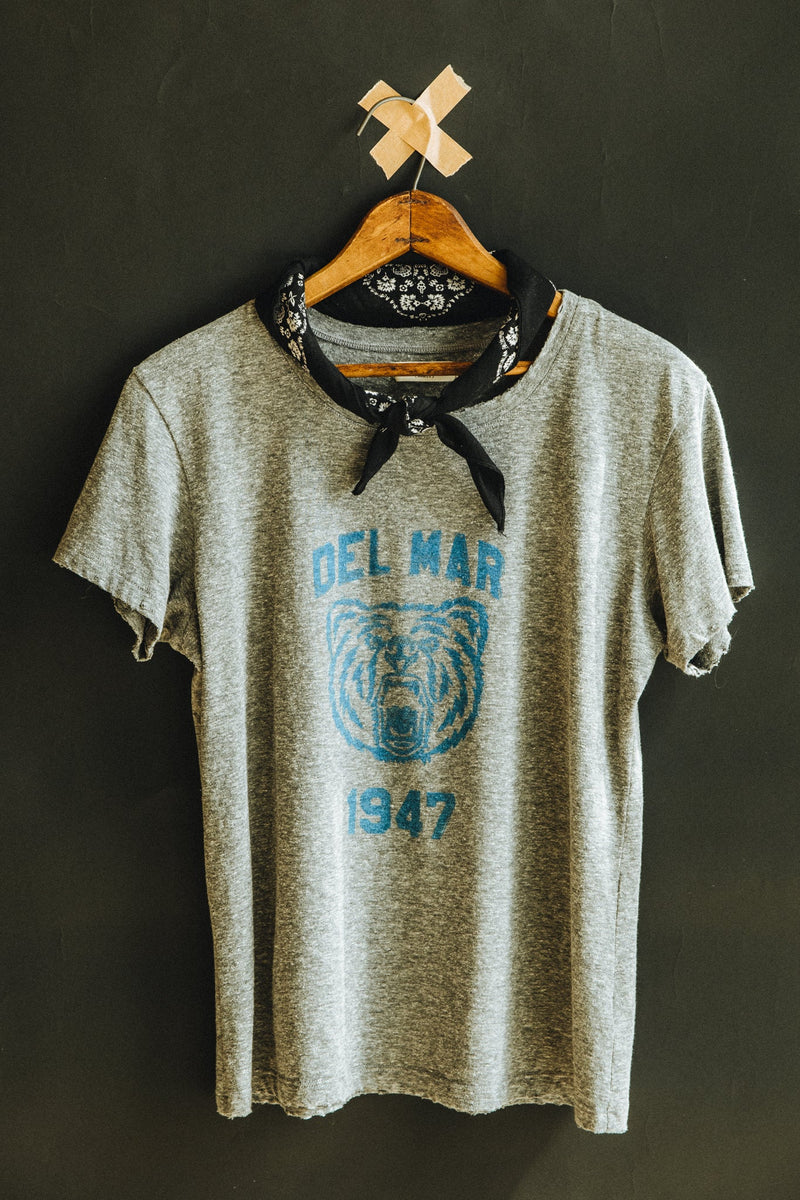 the "del mar bear" tee Tee Number 1926   